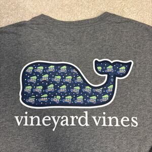 Vineyard Vines Christmas Holiday Woody Tree Graphic Pocket LS Shirt Size L